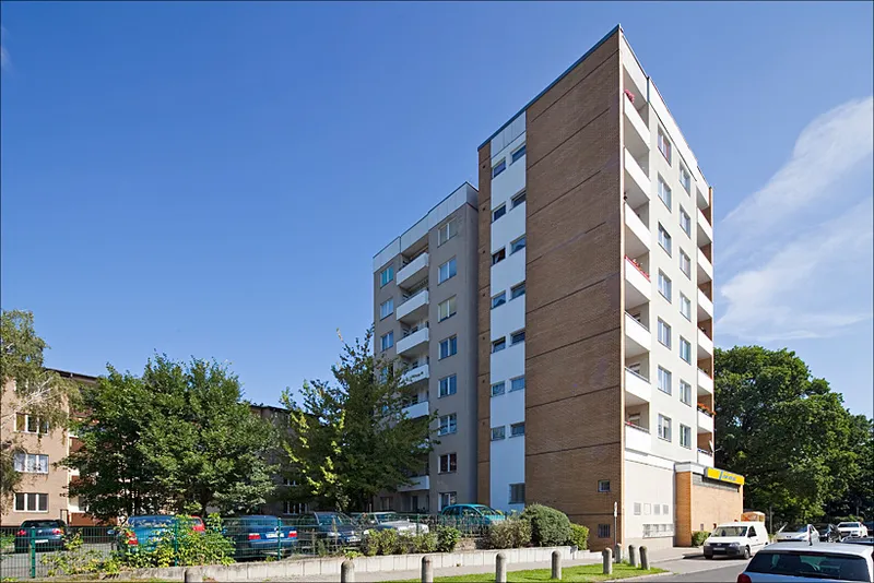 Sanierte 2Raumwohnung mit Balkon und mit neuem Tageslichtbad — photo 1